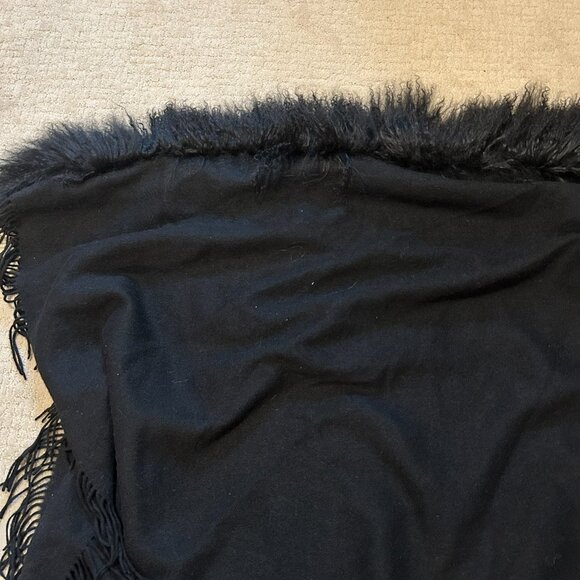 Cashmere, Sheared wool trim. - Picture 2 of 7